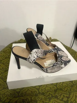 Franco Sarto size 8 Pointed Snake-Print Slingback Pumps in Beige and Black thumbnail 4