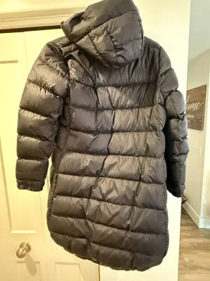 Women’s North Face down jacket  thumbnail 2