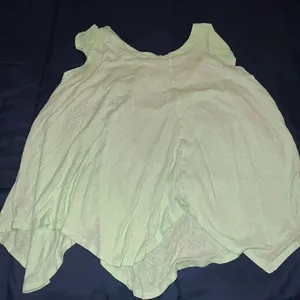 Free People Keep It Casual T-shirt blouse Queen Green size XS thumbnail 7