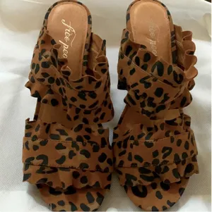 NWOT Free people block heels thumbnail 3