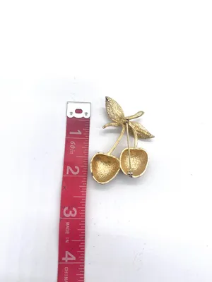 Sarah Coventry Double Cherrie’s Gold tone Brooch thumbnail 3
