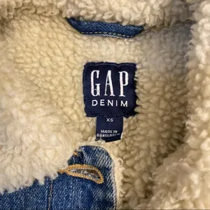 Gap Vintage Sherpa-lined Denim Jacket thumbnail 4