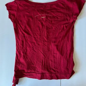 Earth bamboo/cotton blend women’s tee. Size M thumbnail 2