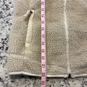 Patagonia Women Fleece Vest Beige Zip‎ Pockets Size S Warm Outdoor Casual thumbnail 8