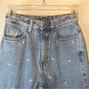 Playboy x PacSun Embroidered Straight Leg‎ Jeans Size 23 High Rise thumbnail 11