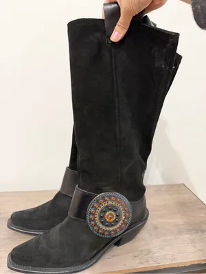Baci Phoenix Black Suede Leather Boots with Medallion Womens Size 7.5 thumbnail 4