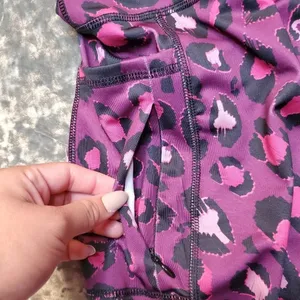 Adrienne Vittadini Leopard Workout Set‎ thumbnail 8
