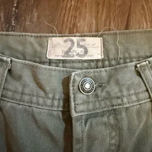 Free People Maggie Mid-Rise Straight-Leg Denim thumbnail 3