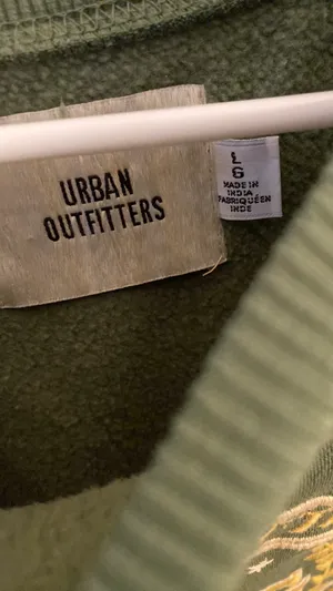 Urban Outfitters Crew thumbnail 2