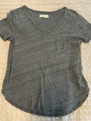 Abercrombie & Fitch Women's Gray V-Neck Pocket Tee thumbnail 1