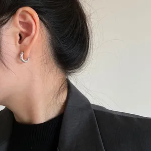 Polished Metal Texture Silver Hoop Earrings for Women thumbnail 4