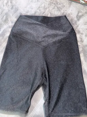 Offline by aerie women’s ribbed biker shorts size M black thumbnail 1