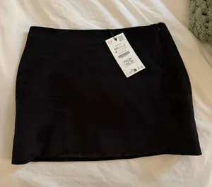 ZARA Suede Skirt Mini thumbnail 1