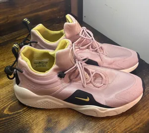 Nike Air Plum Chalk Huarache Sneakers Size 11‎ thumbnail 1