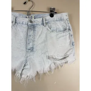 We the Free People Size 34 Jean Shorts Distressed Button-Fly Frayed Hems Hi-Rise thumbnail 2
