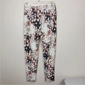 Aerie Offline High Rise Crossover Leggings‎ Large White Animal Print 7/8 Length thumbnail 3