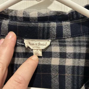 Hem & Thread Navy Blue Plaid Mixed Media Knit‎ Back Flannel Shirt Womens Large thumbnail 3
