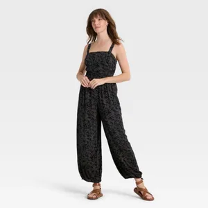 Universal Thread Smocked Boho Jumpsuit Dark Floral Tie-Cuff Cottagecore Festival thumbnail 5
