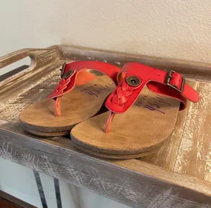 Blowfish Malibu Greco Red Dye Cut Leather Thong Style Slip-on Sandal Size 6.5 thumbnail 6