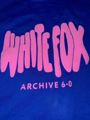 Brand New White Fox Archive 6.0 Oversized Tee in Blueberry & neon pink Size M/L thumbnail 6