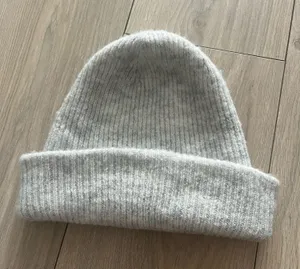 American Eagle Outfitters AE Marled Knit Gray White Beanie Hat Winter Fall thumbnail 1