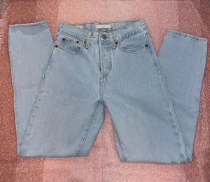 Levi’s Wedgie Jeans thumbnail 1