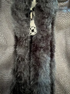 Jaclyn Smith Black Faux Shearling-Trim Vest thumbnail 6