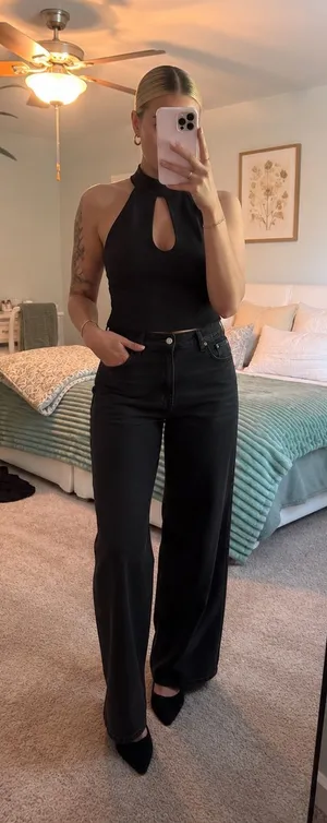Amazon Black Keyhole Tank thumbnail 1