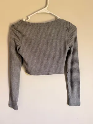 Shein Cropped Long Sleeve thumbnail 2