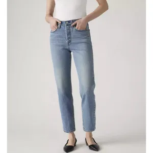 Levi's 28x28 Premium Wedgie Straight Ankle Women's Jeans Invest Access Med Wash thumbnail 2