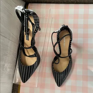 Giani Bernini  Black  polka withCrisscross Studded Heels thumbnail 3