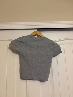 TNA Ribbed Crop Top Small Gray Short Sleeve Aritzia Cotton Elastane Neutral thumbnail 2