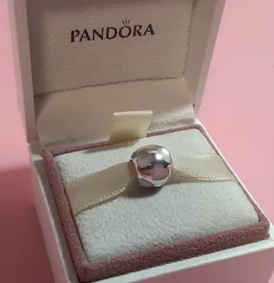 Pandora Mother of Pearl Love Me Hearts Charm 💗 thumbnail 2