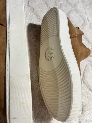 Ugg shoes size 7 thumbnail 4