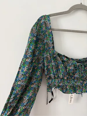 For Love And Lemons Alisa Blue Green Floral Sweetheart Long Sleeve Crop Top NWT thumbnail 4