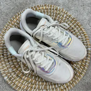 Adidas Women's Retrorun Running Shoes Sneakers GV7374 in Chalk White Size 7 thumbnail 4