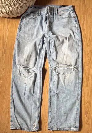 NWT American Eagle Outfitters EX BOYFRIEND JEAN thumbnail 1