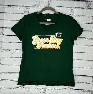 Green Bay Packers Women's Green and Yellow Graphic Top T Shirt SZ S/M Streetwear thumbnail 1
