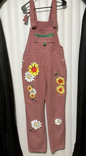No brand overalls , cute, dusty rose colored with detailed flowers , 2 front poc thumbnail 1