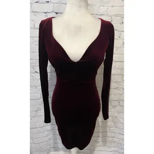 Windsor Red Velvet Vixen Long Sleeve Mini Dress size medium thumbnail 2