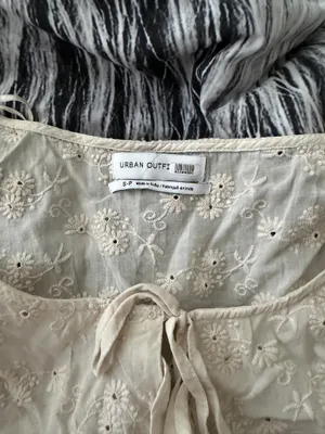 Urban Outfitters Top thumbnail 3