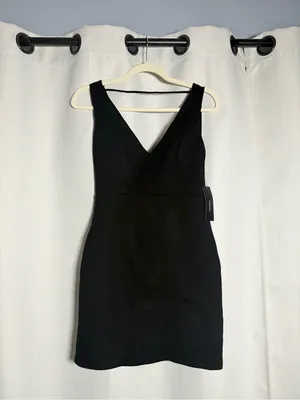 Lulus Black VNeck Strappy Back Bodycon Mini Dress Size Small thumbnail 2