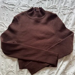 Divided S BROWN TURTLE NECK LONG SLEEVE SWEATER CROP TOP thumbnail 3