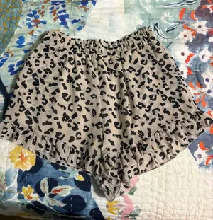 Shorts thumbnail 1