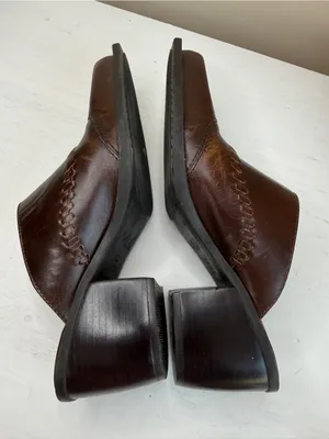 MIA Western Cowgirl Style Heeled Pointed Toe Leather Mules Booties Sz 7.5 thumbnail 10