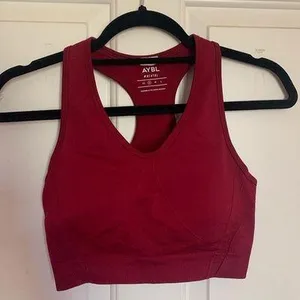 Sports Bra and Leggings Set thumbnail 4