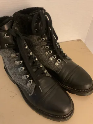 Frye women Black Leather and Gray Wool Lace-Up Shearling Samantha Boots US 8 thumbnail 9