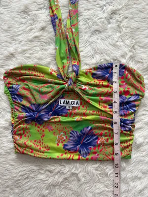 I.AM.GIA Top Isabella Halter Crop Top Cut Out Hibiscus Tropical Hawaiian Sz S thumbnail 8