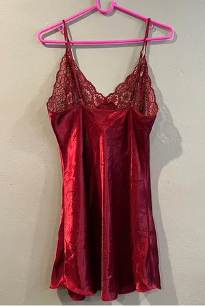 Luxurious Inner Most Scarlet Red Vintage Nightgown Lace Slip Dress Chemise M thumbnail 2