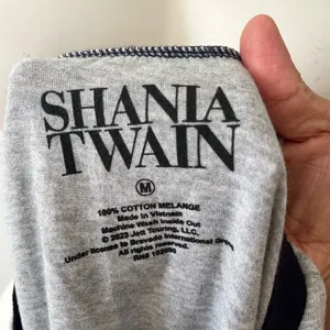 Shania Twain Concert tee size Med Gray Cowboy Western Raglan Rodeo Ranch Country thumbnail 2